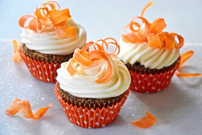 Carrot Cake Pops Recipe - BettyCrocker.com