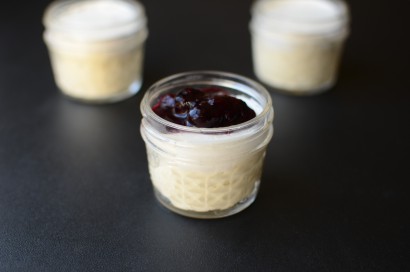 sous vide cheesecakes in a jar