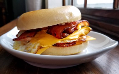 bacon egg and cheese bagel