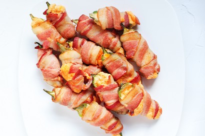 bacon-wrapped jalapeno poppers
