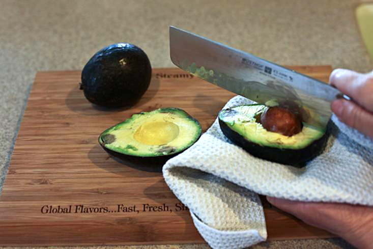 Tasty Kitchen Blog: How To Open An Avocado and Keep All 10 Fingers. Guest post by Jaden Hair of Steamy Kitchen.
