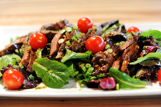 My husband's Salad with Steak - Picture of Salad and Go, Phoenix