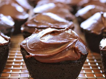 Tasty Kitchen Blog: The Theme is Irish! (Chocolate Stout Cupcakes with Bittersweet Ganache, recipe submitted by TK member Jenny of Rainy Day Gal)