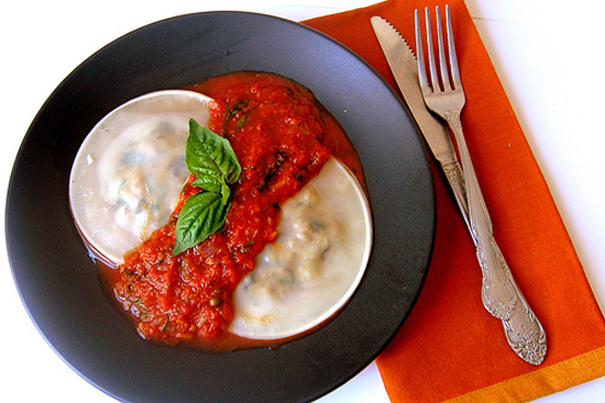 Tasty Kitchen Blog: Fill 'em Up! (Meat Ravioli with Puttanesca Sauce, from Asha of Fork Spoon Knife)