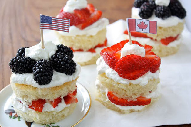 Tasty Kitchen Blog: The Theme is Apple Pie! (Blackberry and Strawberry Lemon Cakes, from Dara Michalski of Cookin' Canuck)