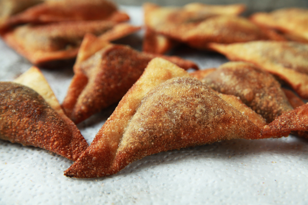 Tasty Kitchen Blog: Nutella and Banana Wontons. Guest post by Alice Currah of Savory Sweet Life, recipe submitted by TK member Miss Mischief (merediths757).