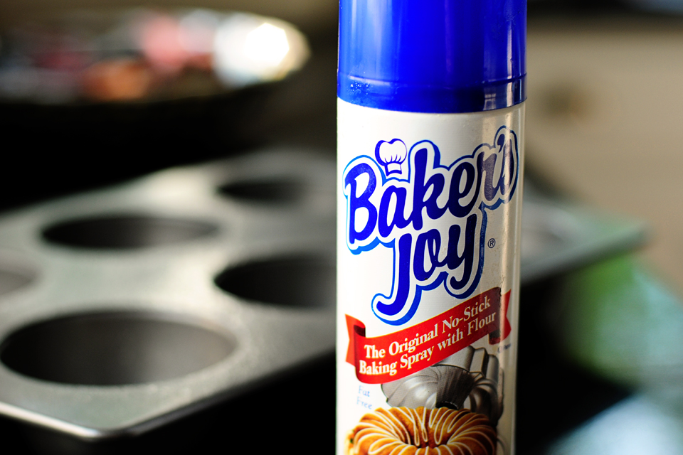 Baker's Joy Non-Stick Baking Spray - Whisk