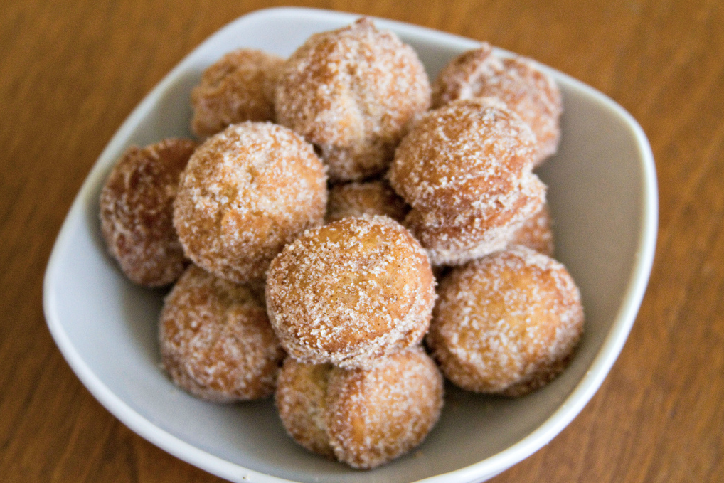 Tasty Kitchen Blog: Looks Delicious! (Apple Cider Doughnut Holes, submitted by TK member Tracy of Sugarcrafter)