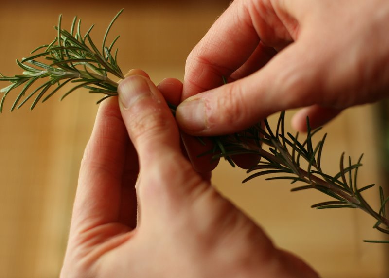 Tasty Kitchen Blog: Bakery Style Rosemary Flatbread. Guest post by Natalie Perry of Perry's Plate, recipe submitted by TK member culinarycapers.