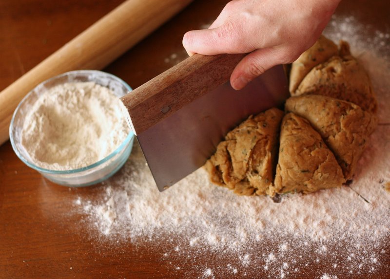 Tasty Kitchen Blog: Bakery Style Rosemary Flatbread. Guest post by Natalie Perry of Perry's Plate, recipe submitted by TK member culinarycapers.