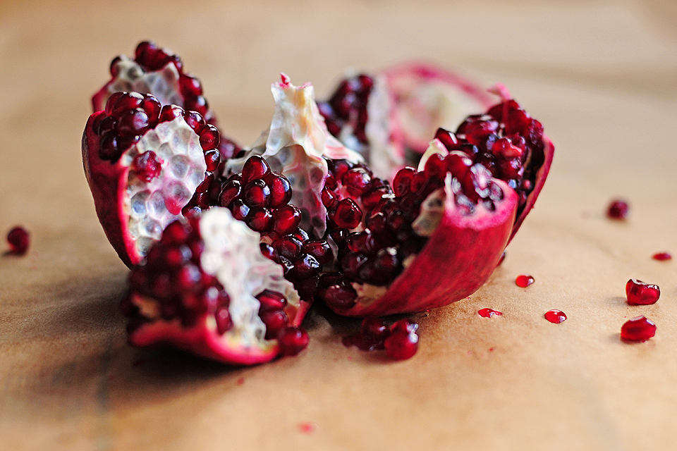 Tasty Kitchen Blog: How To Open a Pomegranate. Guest post by Amy Johnson of She Wears Many Hats.