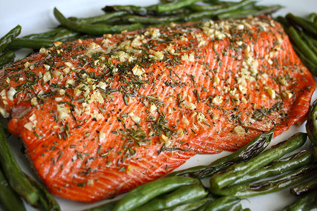 Tasty Kitchen Blog: Looks Delicious! (Rosemary and Garlic Roasted Salmon, submitted by TK member Meredith of In Sock Monkey Slippers)