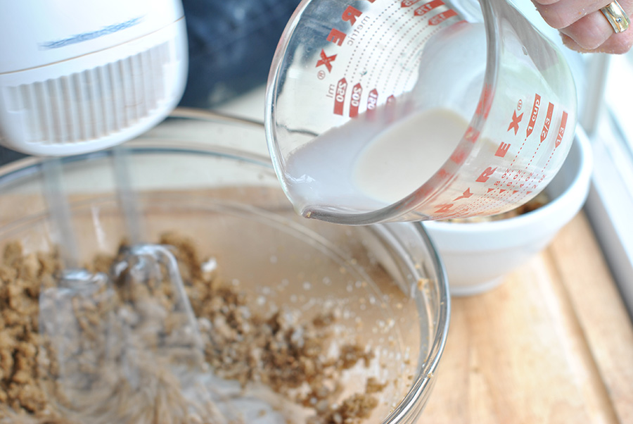 Tasty Kitchen Blog: Old Fashioned Oatmeal Cake with Broiled Topping. Guest post by Maggy Keet of Three Many Cooks, recipe submitted by TK member Brandi (dbnelson).