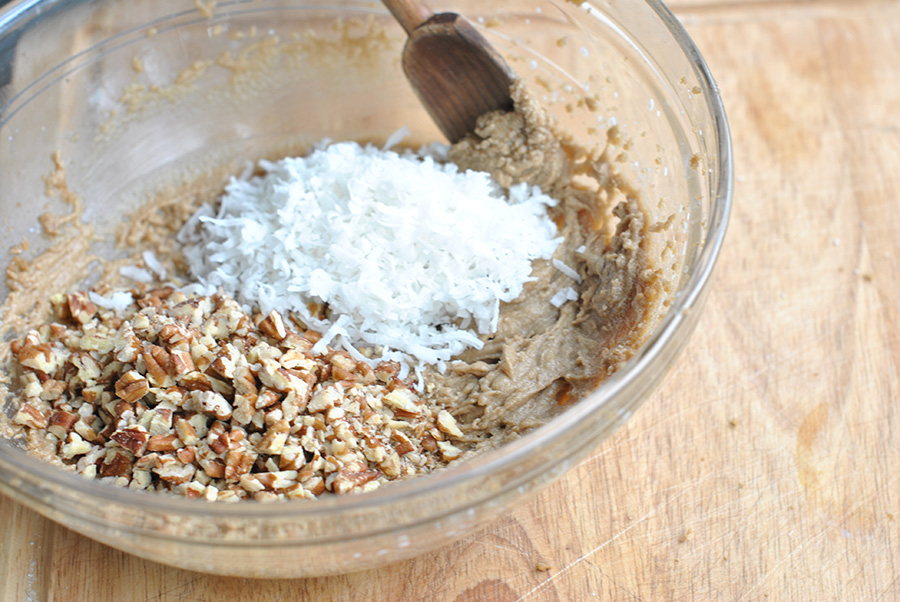 Tasty Kitchen Blog: Old Fashioned Oatmeal Cake with Broiled Topping. Guest post by Maggy Keet of Three Many Cooks, recipe submitted by TK member Brandi (dbnelson).