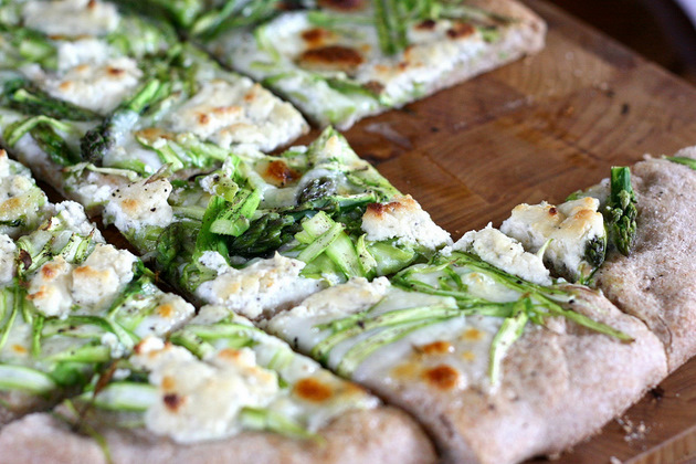 Tasty Kitchen Blog: Shaved Asparagus Pizza. Guest post by Natalie Perry of Perry's Plate, recipe submitted by TK member keeperrox.