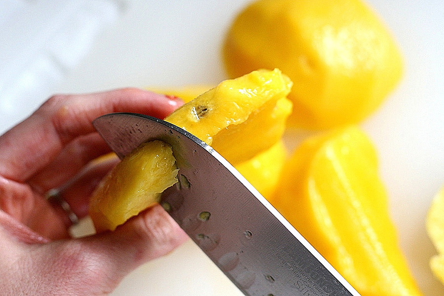 Tasty Kitchen Blog: Frozen Mango Yogurt. Guest post by Natalie Perry of Perry's Plate, recipe submitted by TK member Lauren of Healthy Food for Living.