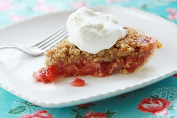 Tasty Kitchen Blog: Strawberry Rhubarb Pie with Streusel Topping. Guest post by Calli Taylor of Make It Do, recipe submitted by TK member Mel of Mel's Kitchen Cafe.