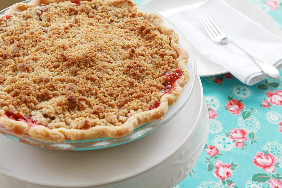 Tasty Kitchen Blog: Strawberry Rhubarb Pie with Streusel Topping. Guest post by Calli Taylor of Make It Do, recipe submitted by TK member Mel of Mel's Kitchen Cafe.