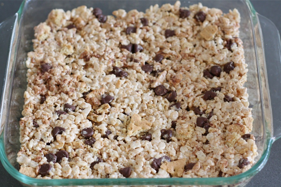 Chocolate Rice Krispie Treats - Two Peas & Their Pod