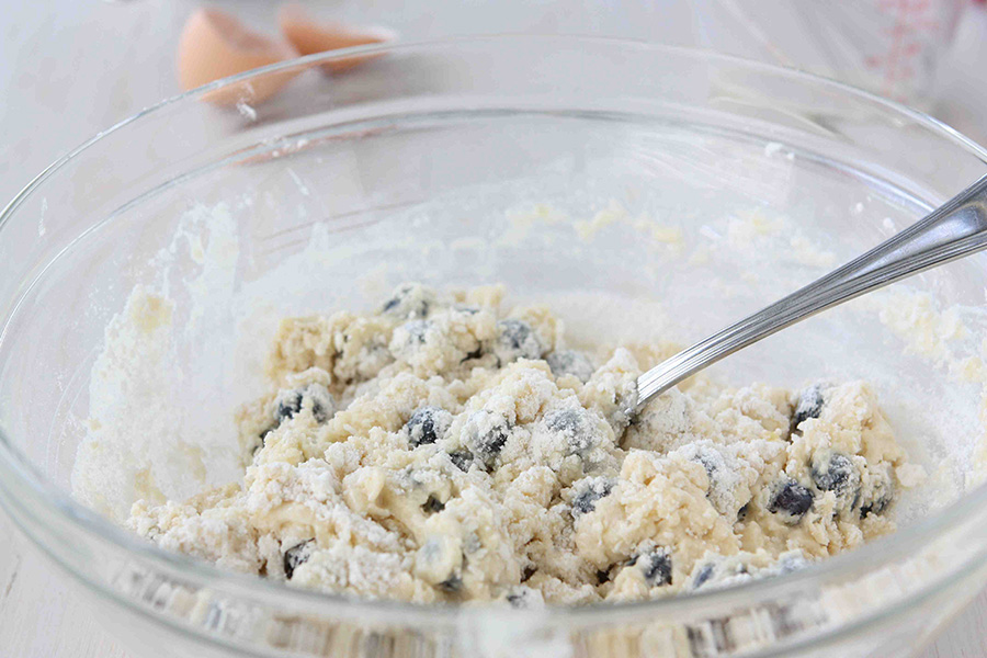 Tasty Kitchen Blog: Blueberry Strudel Scones. Guest post by Dara Michalski of Cookin' Canuck, recipe submitted by TK member Katrin (ppkongacooks) of Running with the Devil(ed) Eggs.