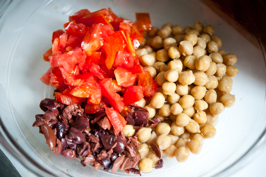 Tasty Kitchen Blog: Quinoa Salad with Chickpeas, Kalamata Olives & Mint. Guest post by Georgia Pellegrini, recipe submitted by TK member Dara Michalski of Cookin' Canuck.