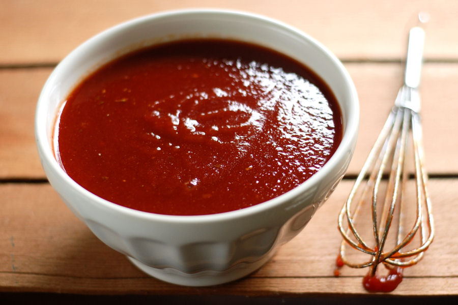 Tasty Kitchen Blog: Smoky BBQ Sauce. Guest post and recipe from Erica Kastner of Cooking for Seven.