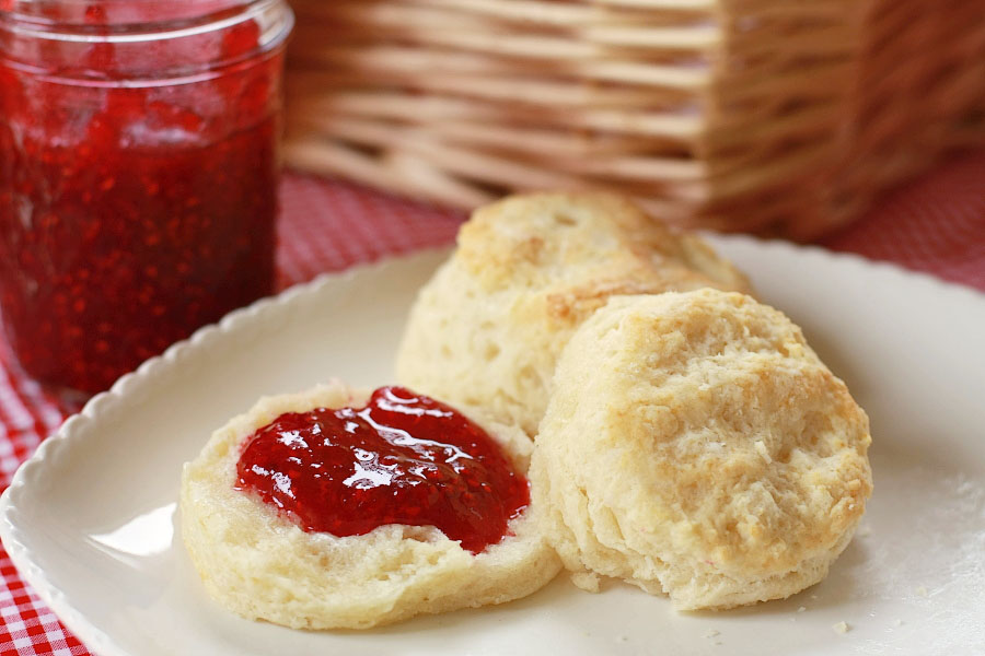 Tasty Kitchen Blog: Easy Flaky Buttery Biscuits. Guest post by Calli Taylor of Make It Do, recipe submitted by TK member ranchinmom2five.