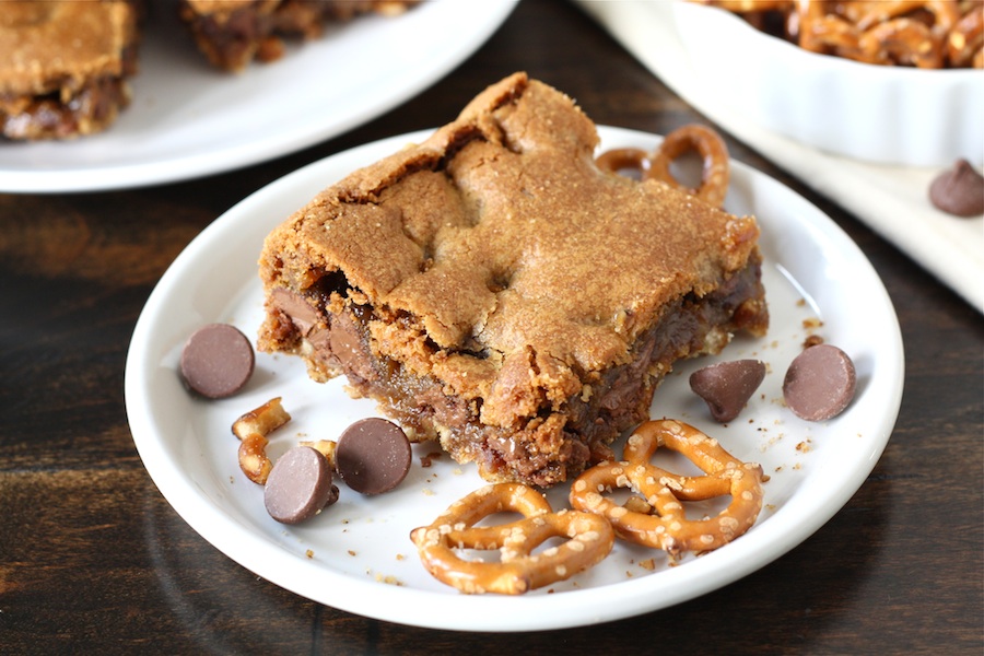 Tasty Kitchen Blog: Chocolate Chip Cookie Bars with a Salty Pretzel Crust. Guest post by Maria Lichty of Two Peas and Their Pod, recipe submitted by TK member Laurie McNamara of Simply Scratch.