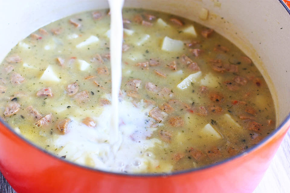 Tasty Kitchen Blog: Cowboy Potato Chowder. Guest post by Jenna Weber of Eat, Live, Run; recipe submitted by TK member Kelly (kellykitchen).