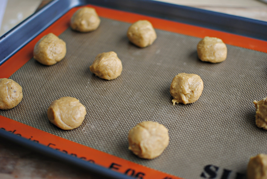 Tasty Kitchen Blog: Brown-Butter Peanut Butter Cookies. Guest post by Laurie McNamara of Simply Scratch, recipe submitted by TK member Melissa (bellelatte).
