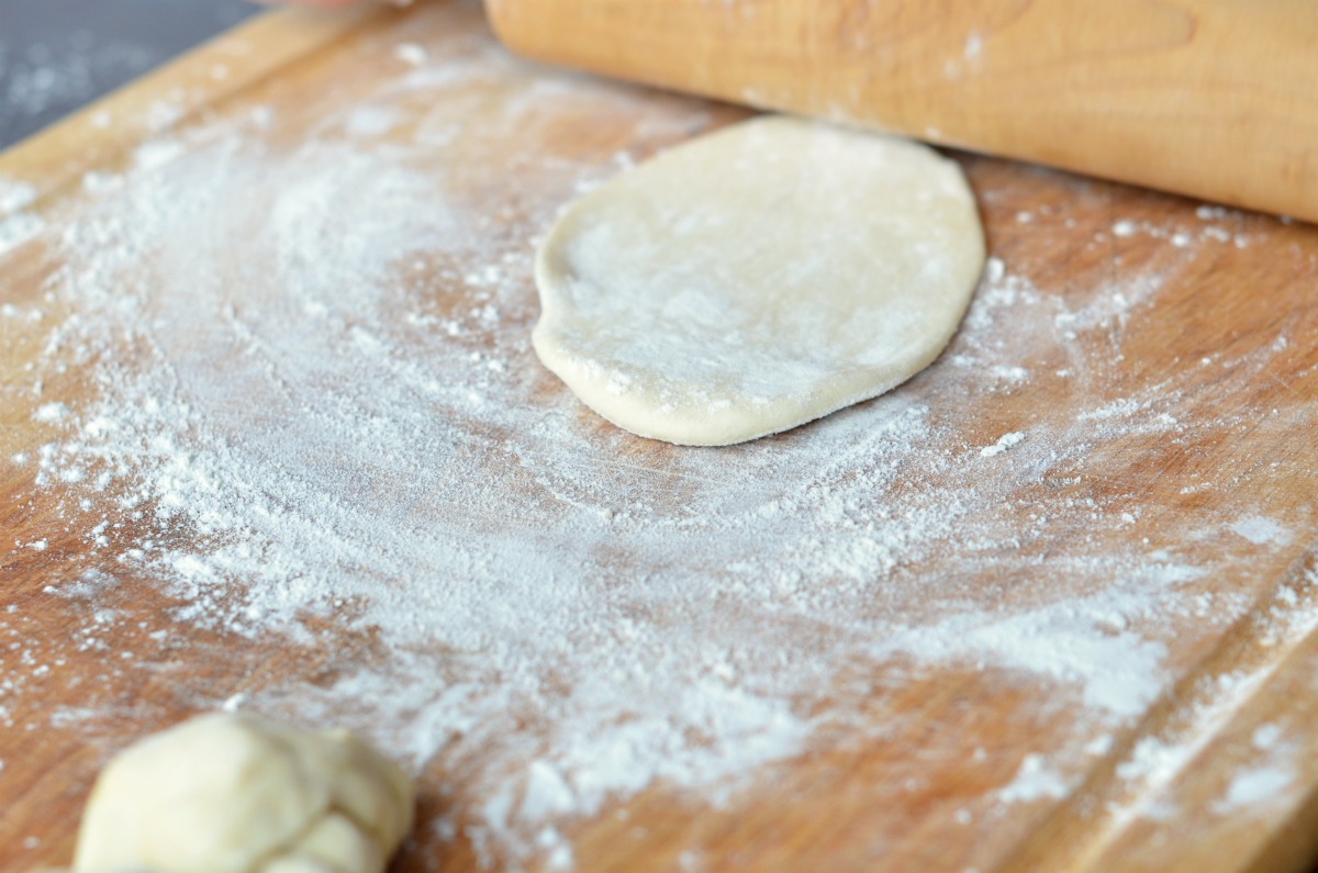 Tasty Kitchen Blog: Healthy Homemade Tortillas. Guest post by Maggy Keet of Three Many Cooks, recipe submitted by TK member KGSouthernComfort of Life in the A-Frame.