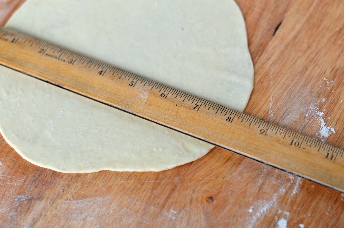 Tasty Kitchen Blog: Healthy Homemade Tortillas. Guest post by Maggy Keet of Three Many Cooks, recipe submitted by TK member KGSouthernComfort of Life in the A-Frame.