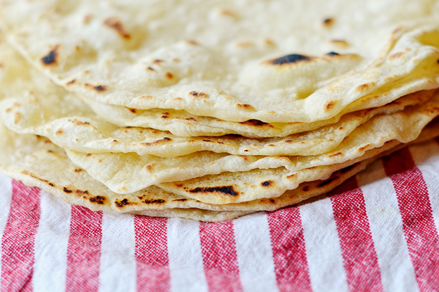 Easy Homemade Flour Tortillas