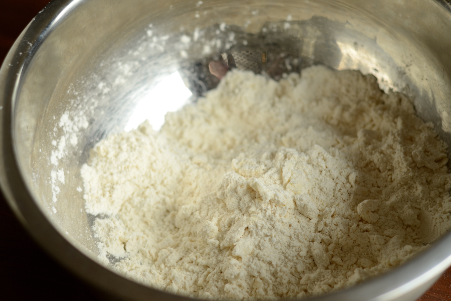 Tasty Kitchen Blog: Bacon, Cheddar and Chive Scones. Guest post by Erica Kastner of Cooking for Seven, recipe submitted by TK member Lindsay of Schnoodle Soup.