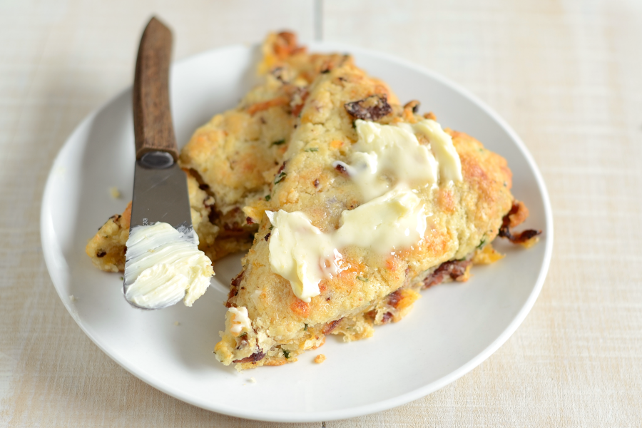 Tasty Kitchen Blog: Bacon, Cheddar and Chive Scones. Guest post by Erica Kastner of Cooking for Seven, recipe submitted by TK member Lindsay of Schnoodle Soup.