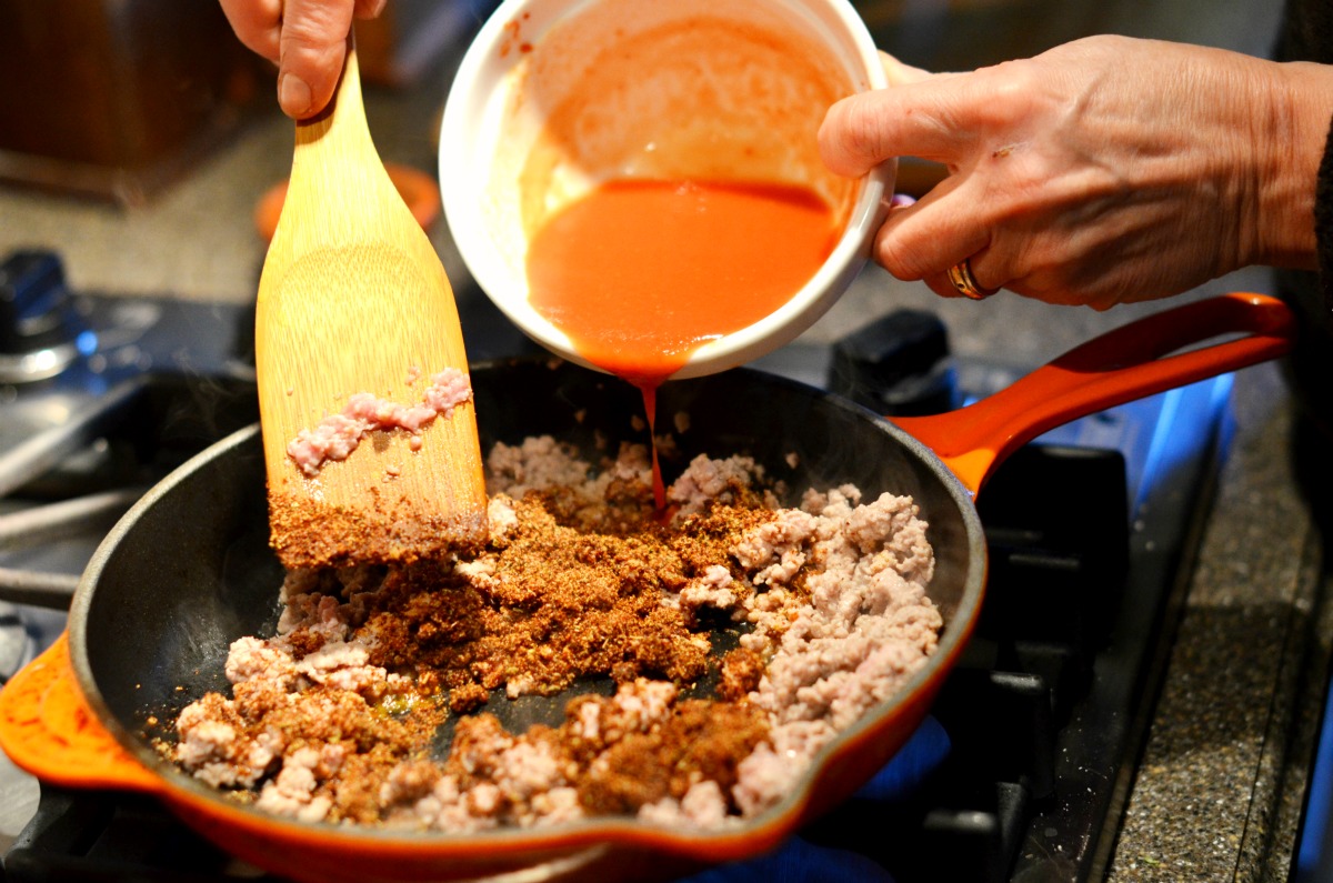 Tasty Kitchen Blog: Sweet Potato Foil Packs. Guest post by Maggy Keet of Three Many Cooks, recipe submitted by TK member Natalie Perry of Perry's Plate.