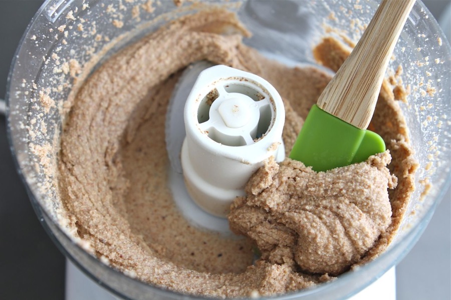 Tasty Kitchen Blog: Sea Salt and Honey Almond Butter. Guest post by Maria Lichty of Two Peas and Their Pod, recipe submitted by TK member Erin of Naturally Ella.