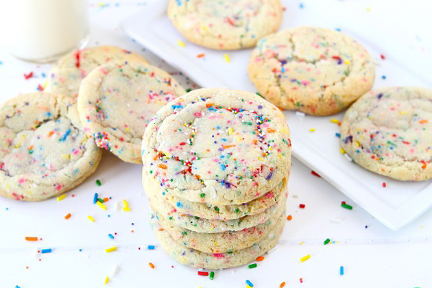 Tasty Kitchen Blog: Funfetti Cookies. Guest post by Maria Lichty of Two Peas and Their Pod, recipe submitted by TK member Julia of Fat Girl Trapped in a Skinny Body.