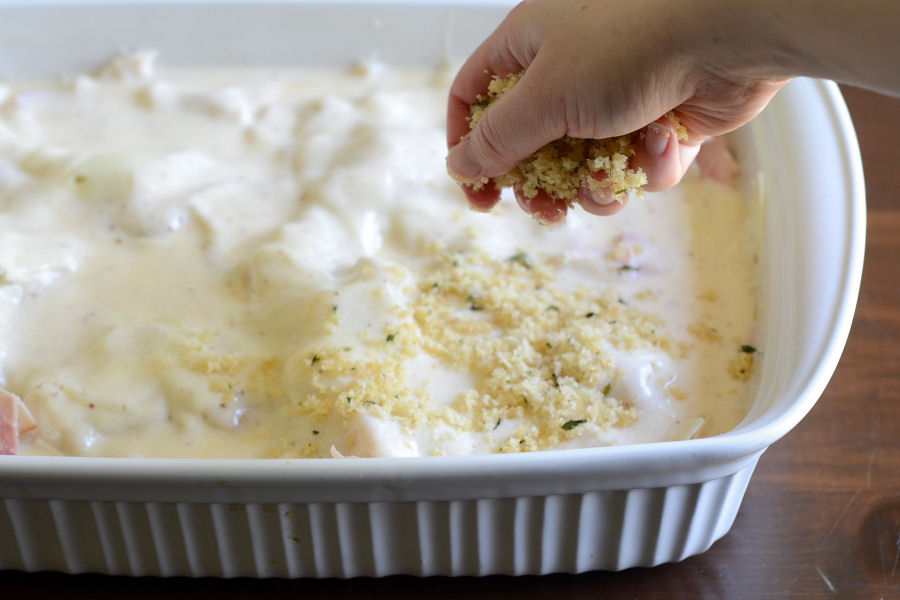 Tasty Kitchen Blog: Chicken Cordon Bleu Casserole. Guest post by Erica Kastner of Cooking for Seven, recipe submitted by Terri of That's Some Good Cookin'.