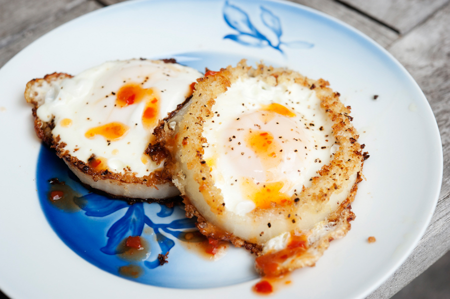 Tasty Kitchen Blog: Onion Ring Eggs. Guest post by Georgia Pellegrini, recipe submitted by TK member Carrie of Kiss My Whisk.