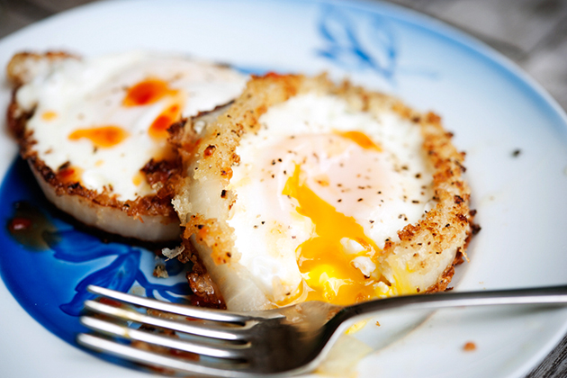 Tasty Kitchen Blog: Onion Ring Eggs. Guest post by Georgia Pellegrini, recipe submitted by TK member Carrie of Kiss My Whisk.