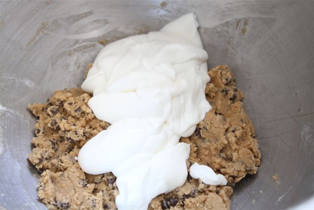 Tasty Kitchen Blog: Chocolate Chunk Cookie Dough Frozen Yogurt. Guest post by Maria Lichty of Two Peas and Their Pod, recipe submitted by TK member Anna of Crunchy Creamy Sweet.