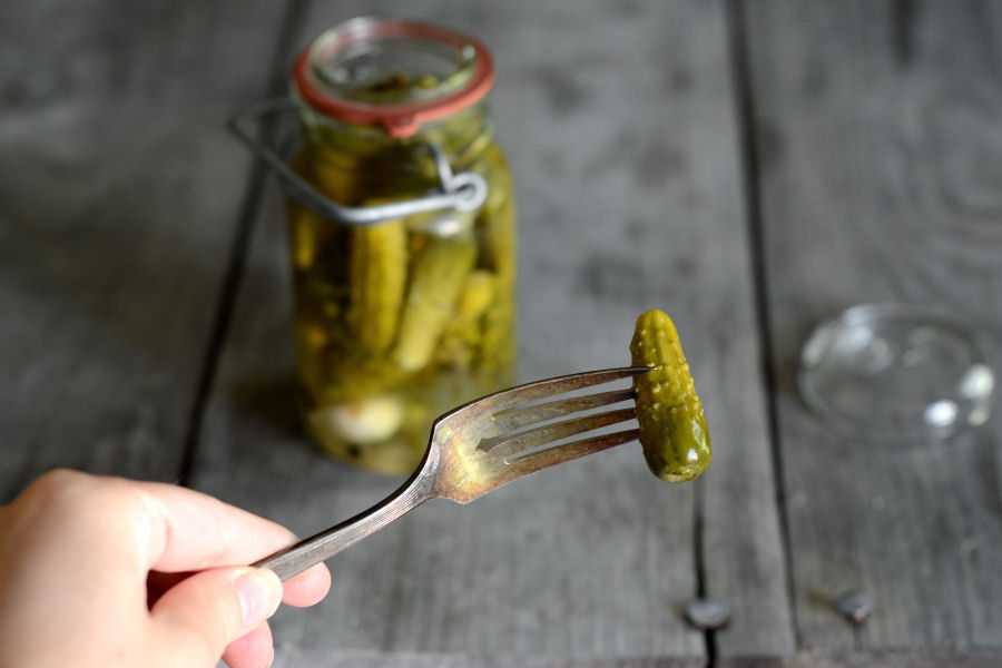 Tasty Kitchen Blog: Homemade Claussen Knock-Off Pickles. Guest post by Erica Kastner of Cooking for Seven, recipe submitted by TK member Rebecca of Foodie with Family.