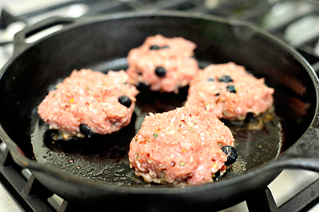 Tasty Kitchen Blog: Maple Blueberry Breakfast Sausage. Guest post by Georgia Pellegrini, recipe submitted by TK member Hailey of Hail's Kitchen.