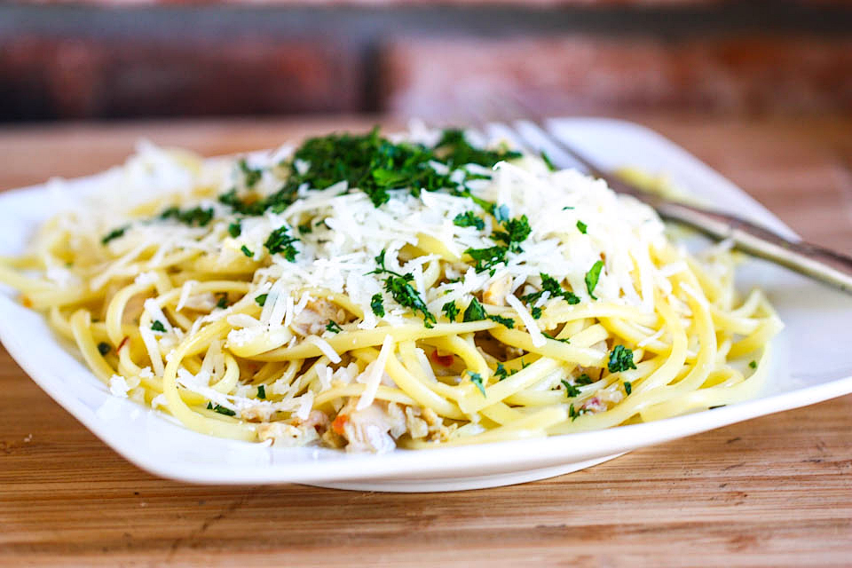 Tasty Kitchen Blog: Linguine and Clam Sauce. Guest post and recipe submitted by Jenna Weber of Eat, Live, Run.