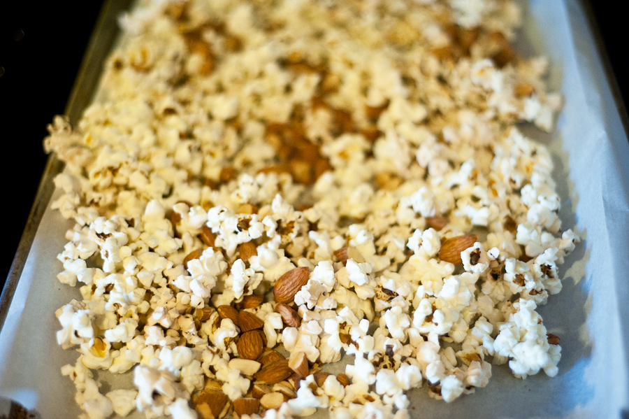 Tasty Kitchen Blog: Gingerbread Popcorn. Guest post by Georgia Pellegrini, recipe submitted by TK member Faith Gorsky of An Edible Mosaic.