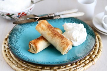 Tasty Kitchen Blog: Apple Pie Egg Rolls. Guest post by Dara Michalski of Cookin' Canuck, recipe submitted by TK member Maya of Alaska from Scratch.