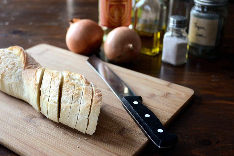 Tasty Kitchen Blog: French Onion Soup Grilled Cheese Sandwiches. Guest post by Erica Kastner of Cooking for Seven, recipe submitted by TK member Laurie of Simply Scratch. (Original recipe by Jessica of Portuguese Girl Cooks.)