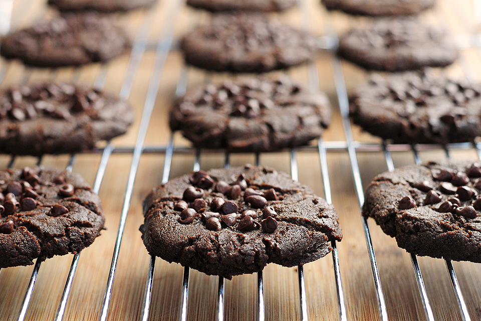 Tasty Kitchen Blog: Thick and Chewy Chocolate Chip Peanut Butter Cookies. Guest post by Amy Johnson of She Wears Many Hats, recipe submitted by TK member Anna of Crunchy Creamy Sweet, adapted from Joy the Baker.