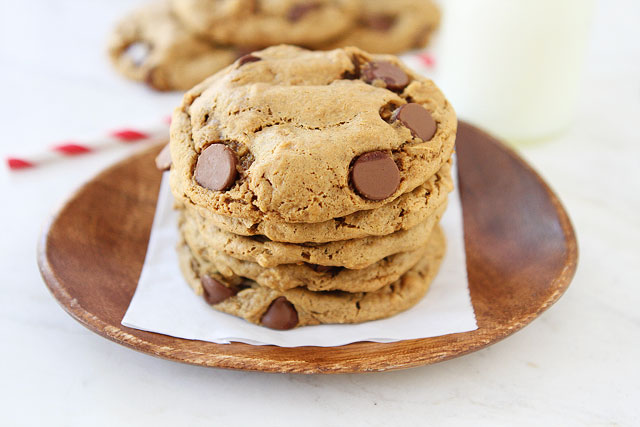 Pudding Chocolate Chip Cookies {Soft!} - Two Peas & Their Pod